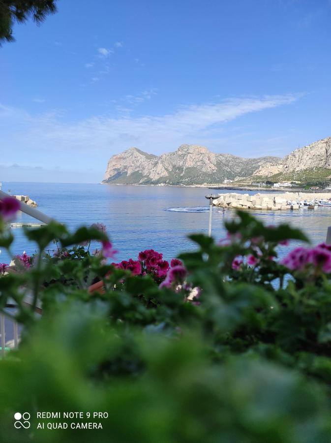 La Casa Di Giulio - Holiday Home Isola delle Femmine Exteriör bild